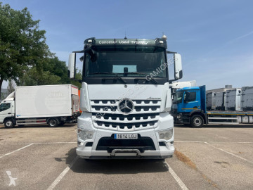 Traktor Mercedes Arocs 1843 LS