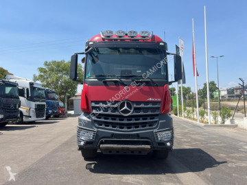 Cabeza tractora Mercedes