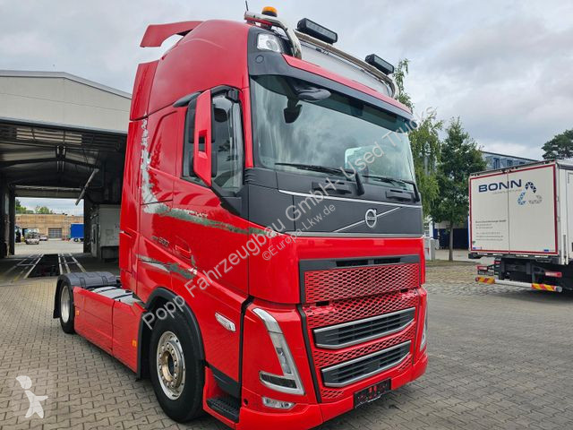 Traktor Volvo 500...