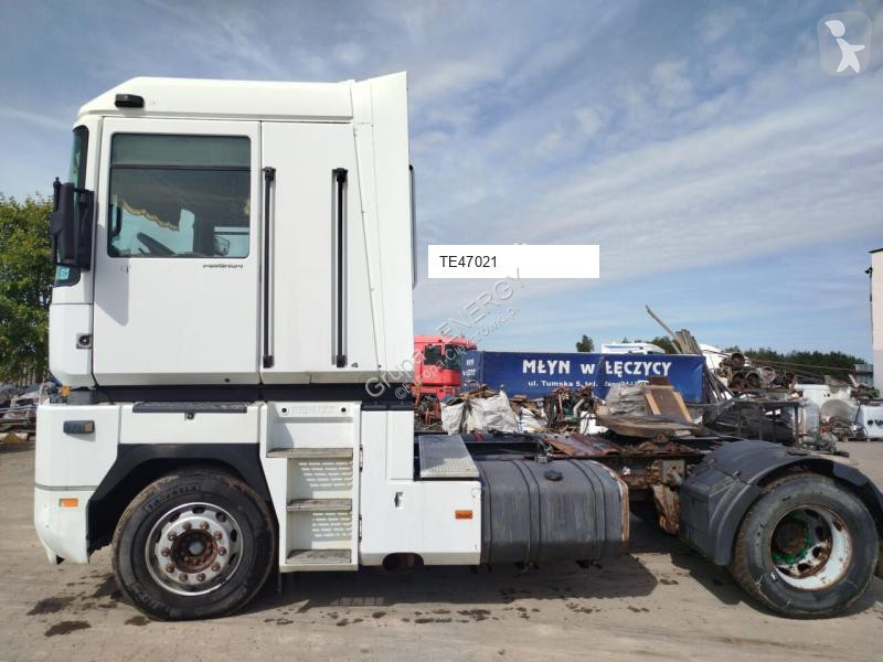Traktor Renault 440