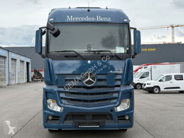 Traktor Mercedes
