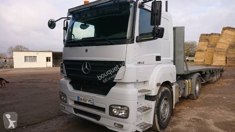 Traktor Mercedes