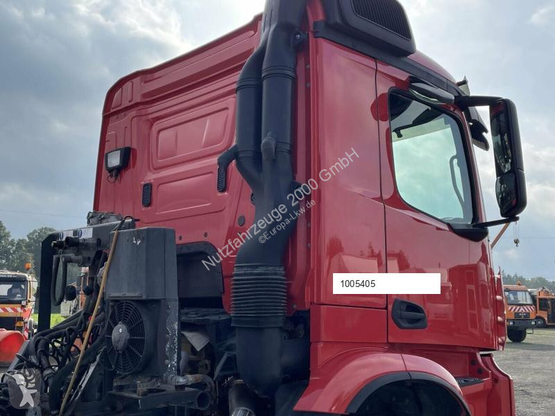 Traktor Mercedes