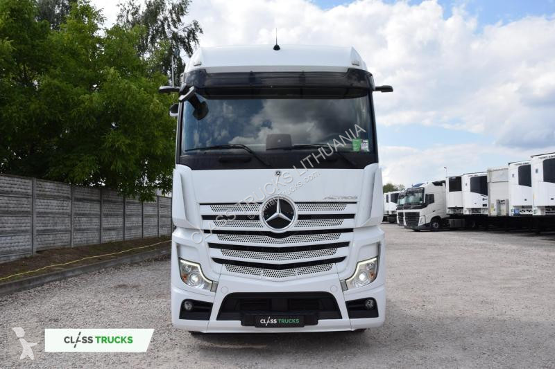 Tahač Mercedes 5 1845 BigSpace, Max tanks