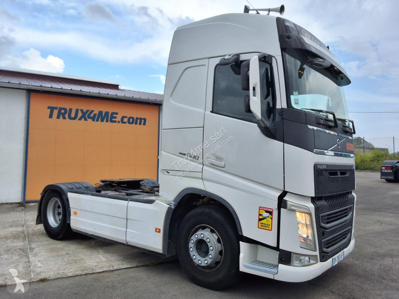 Traktor Volvo 500