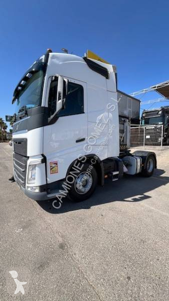 Cabeza tractora Volvo