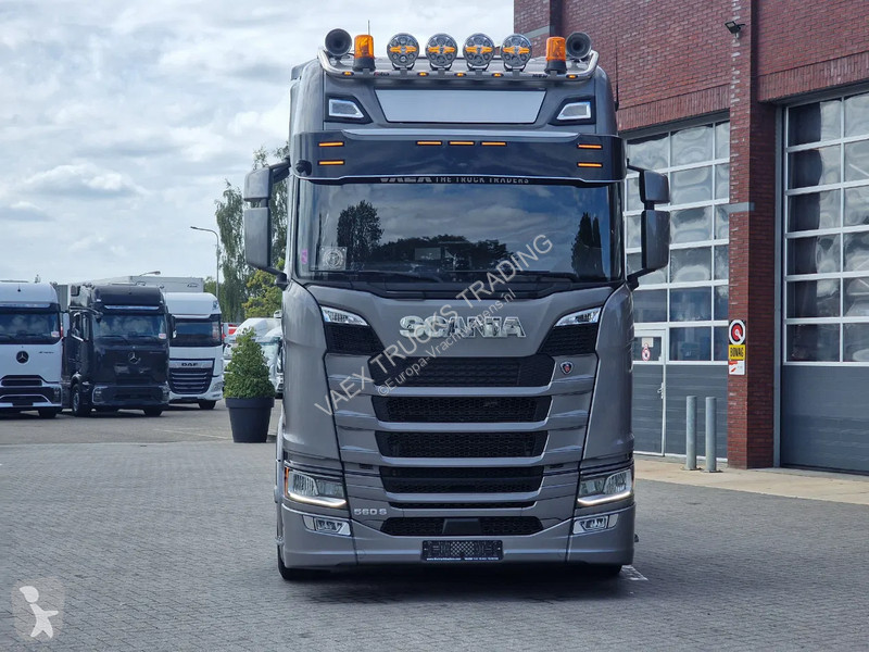 Traktor Scania S560 Highline 4x2 - ike new -...
