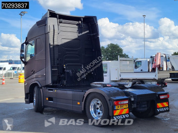 Cabeza tractora Volvo