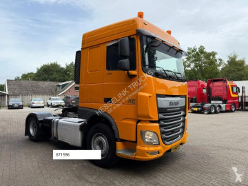 Traktor DAF