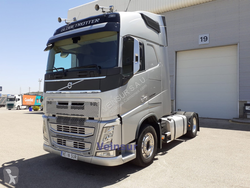Traktor Volvo 500