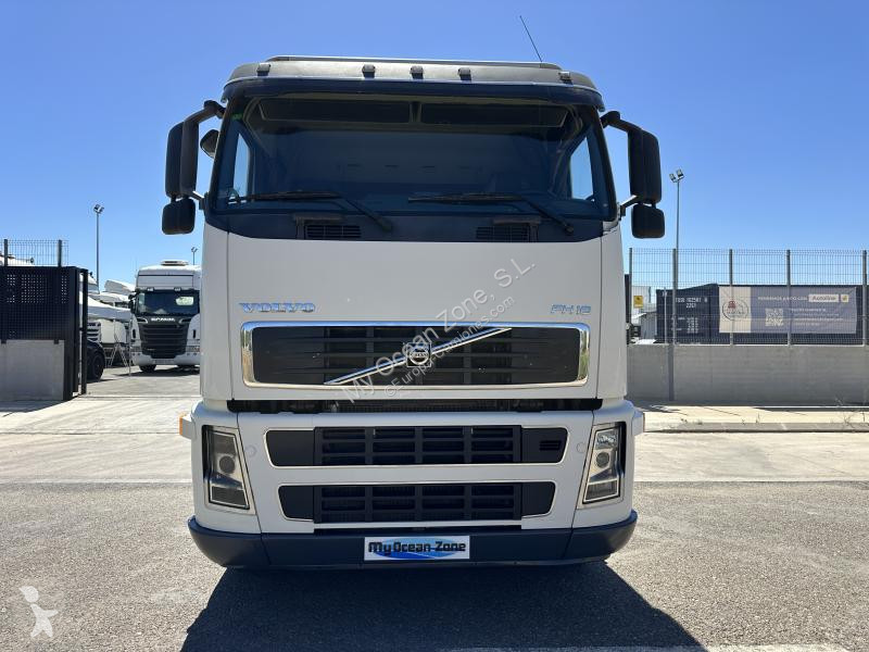 Cabeza tractora Volvo 550