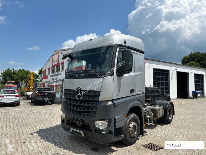 Tracteur Mercedes 1845