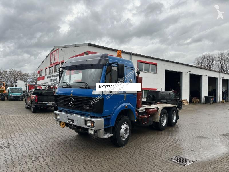 Traktor Mercedes 2635 S SK