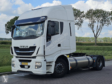Traktor Iveco