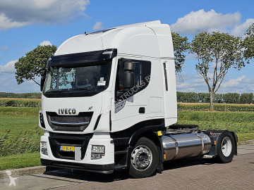 Traktor Iveco