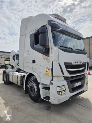 Cabeza tractora Iveco