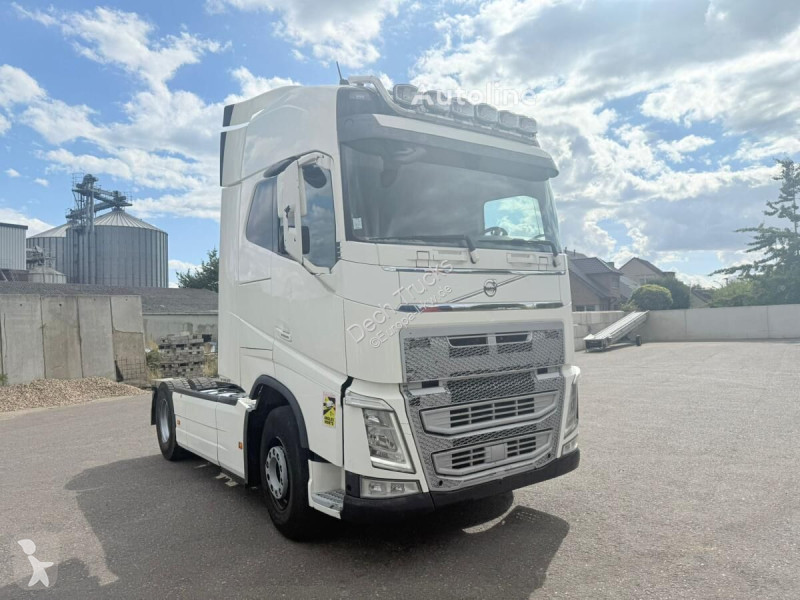 Tractor Volvo 500