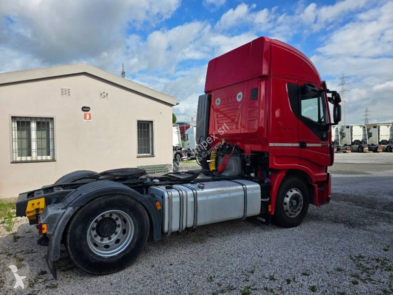 Traktor Iveco