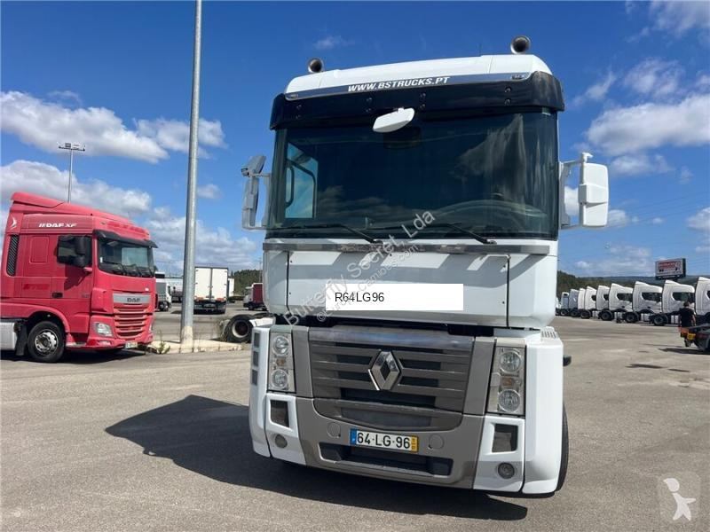 جرار Renault AE 440