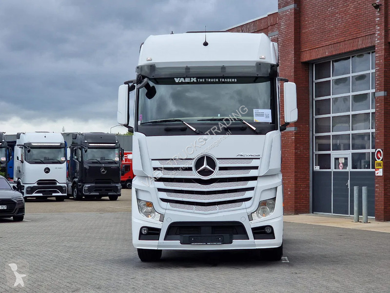 Tahač Mercedes 1851 - 4x2 - Retarder -...