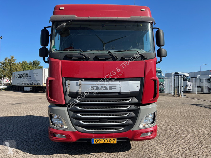 جرار DAF 440 Space Cab