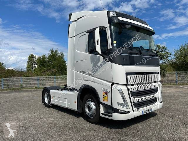 جرار Volvo
