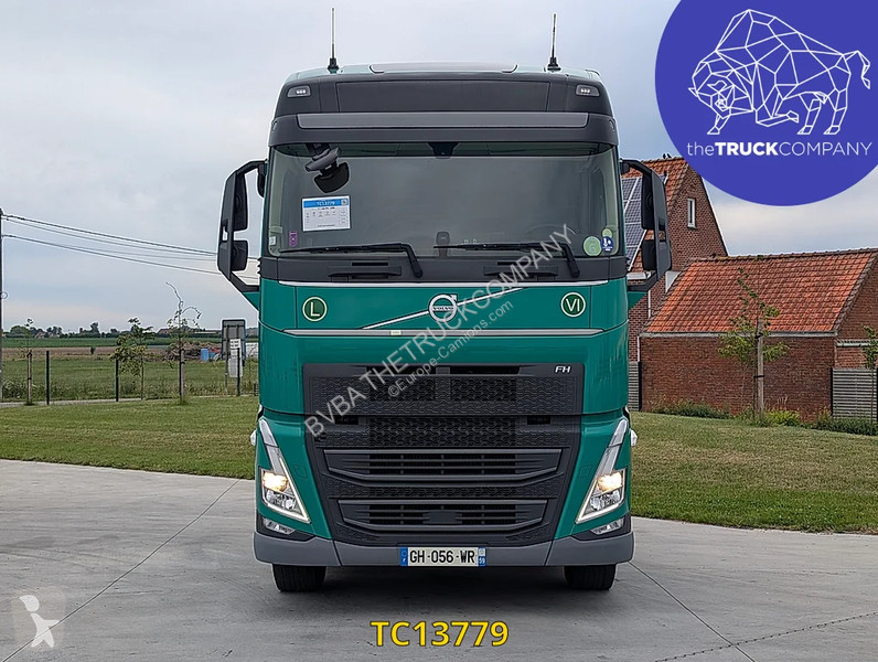 جرار Volvo 500