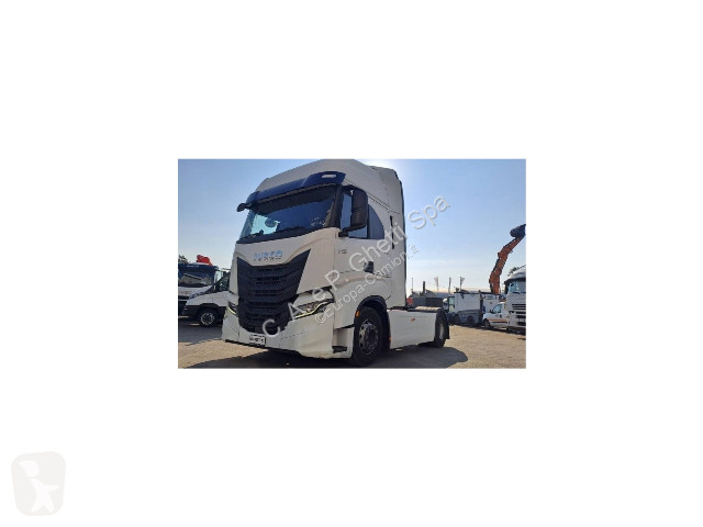 جرار Iveco S-Way AS440S48T/P