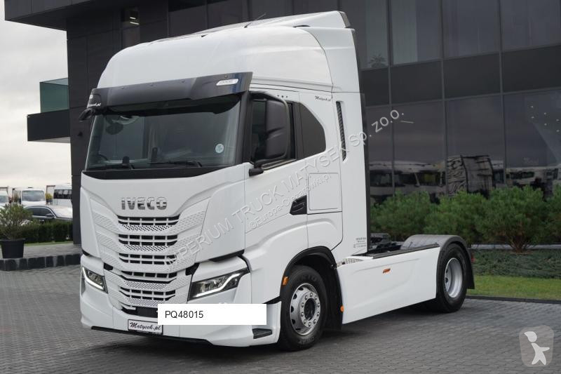 Влекач Iveco 480