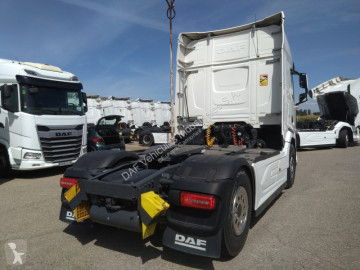 Cabeza tractora DAF