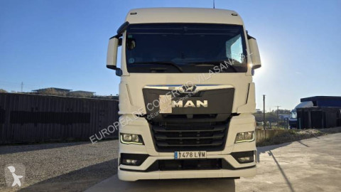 Traktor MAN