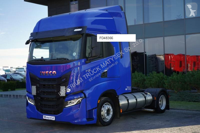 Влекач Iveco S-Way 460