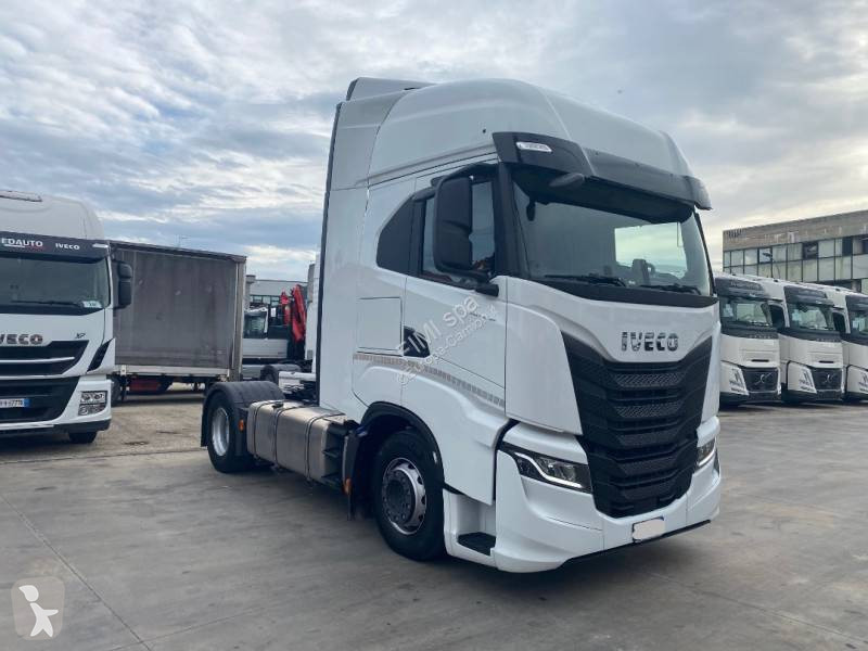 Iveco  tractor unit