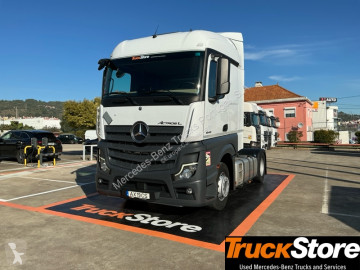 جرار Mercedes