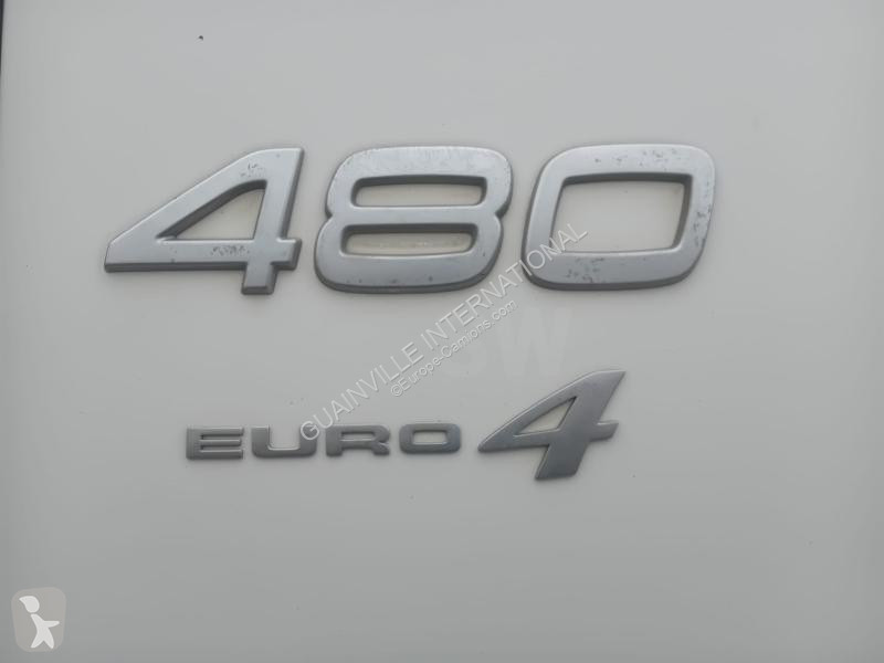 جرار Volvo 480