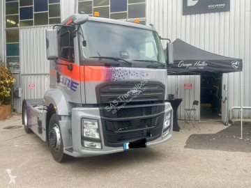 Ford F-Line F-LINE 1845 T tractor unit