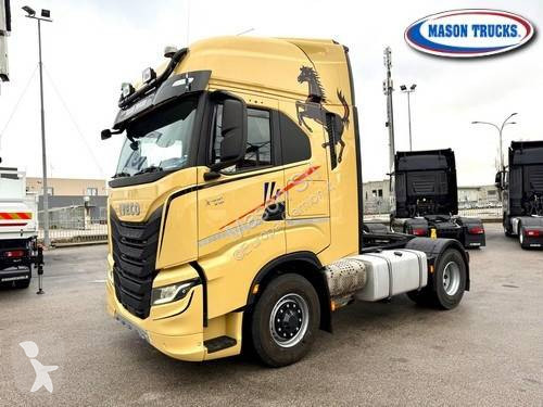 Traktor Iveco