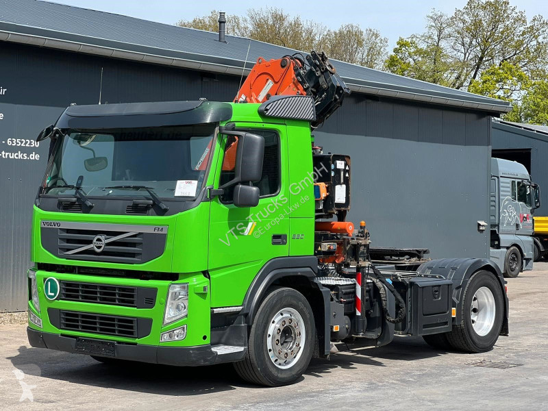 جرار Volvo 330 4x2 mit Atlas AK96.3E Ladekran