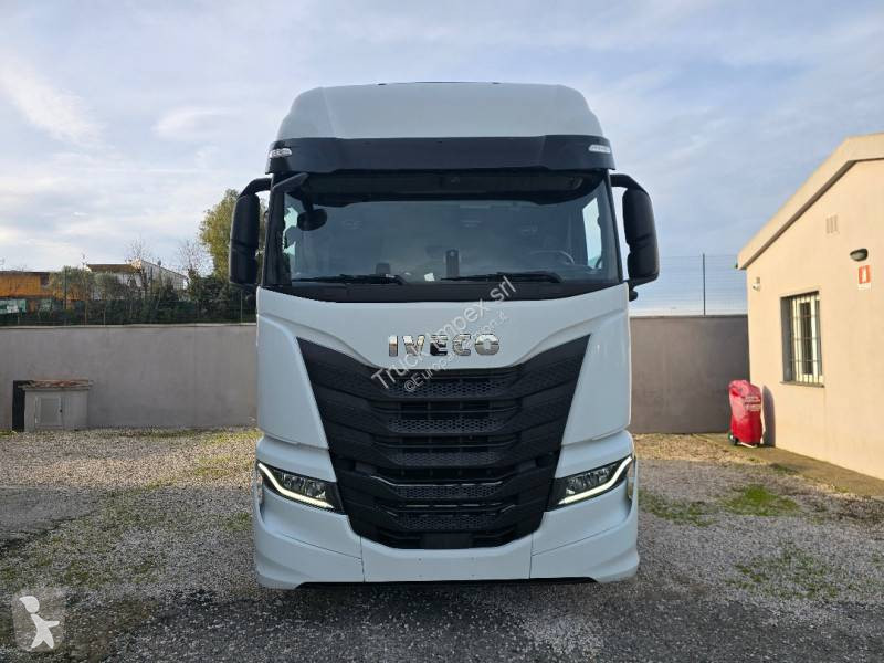 جرار Iveco