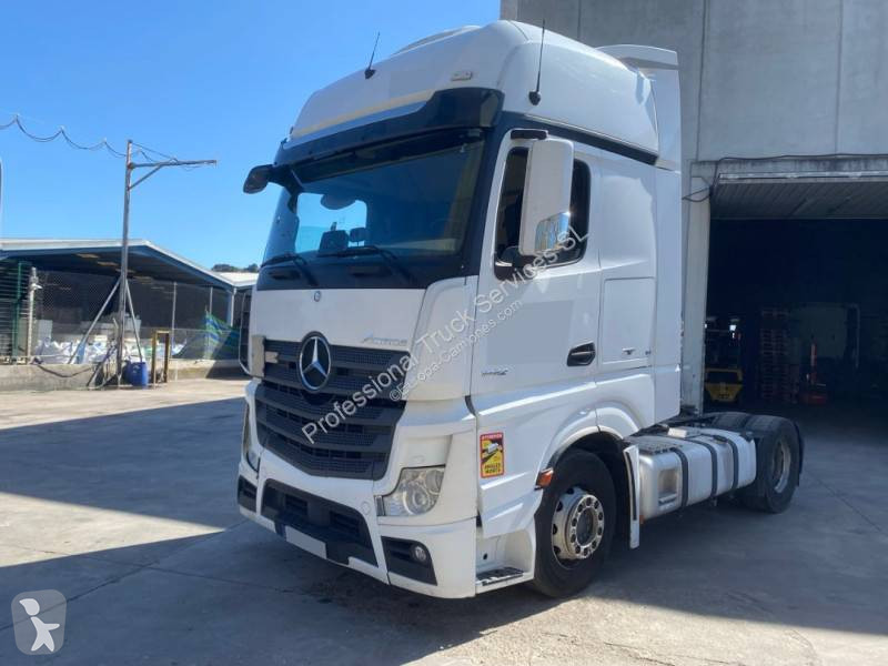 جرار Mercedes