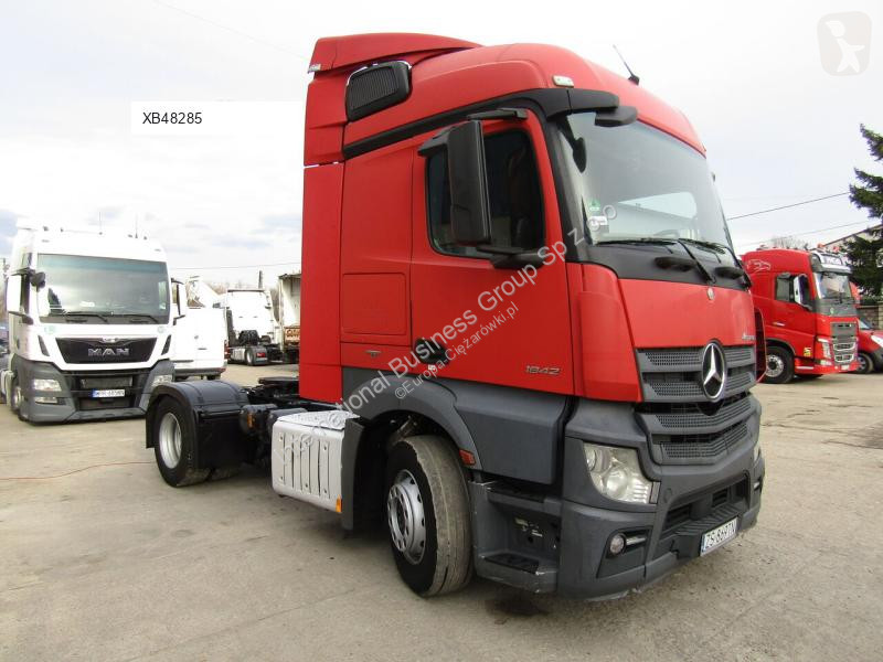 Влекач Mercedes ACTROS 1842 / USZKODZONY SILNIK