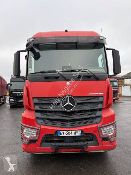 Traktor Mercedes