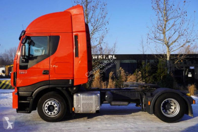 Влекач Iveco Stralis 460