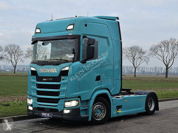 Влекач Scania