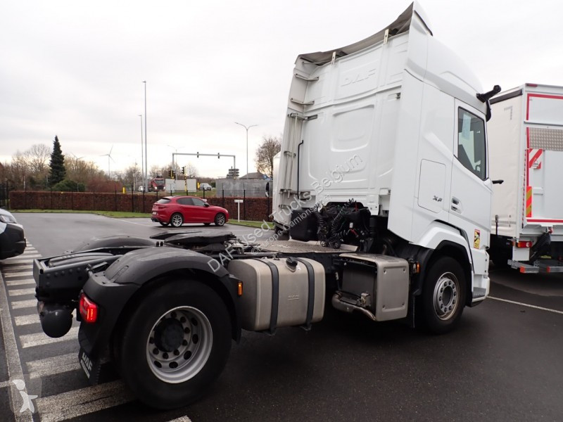 جرار DAF XFn  FT 4X2