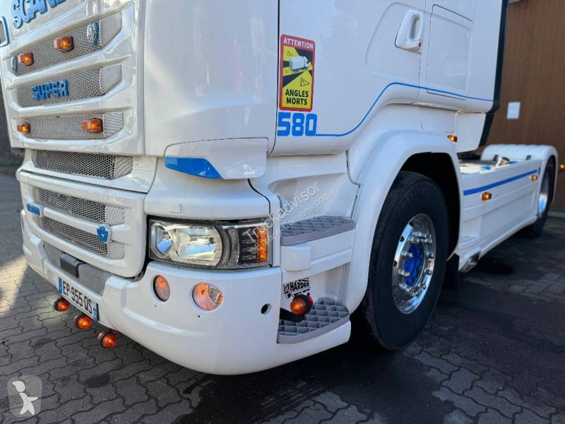 جرار Scania