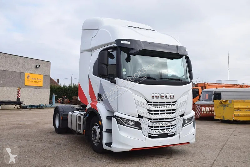 جرار Iveco AT460S Tractorhead