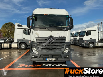 جرار Mercedes