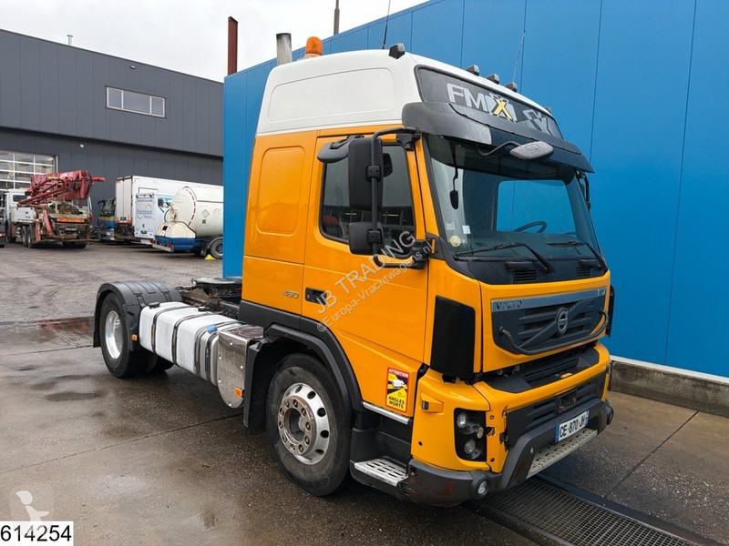 جرار Volvo 460 EURO 5, Hydraulic