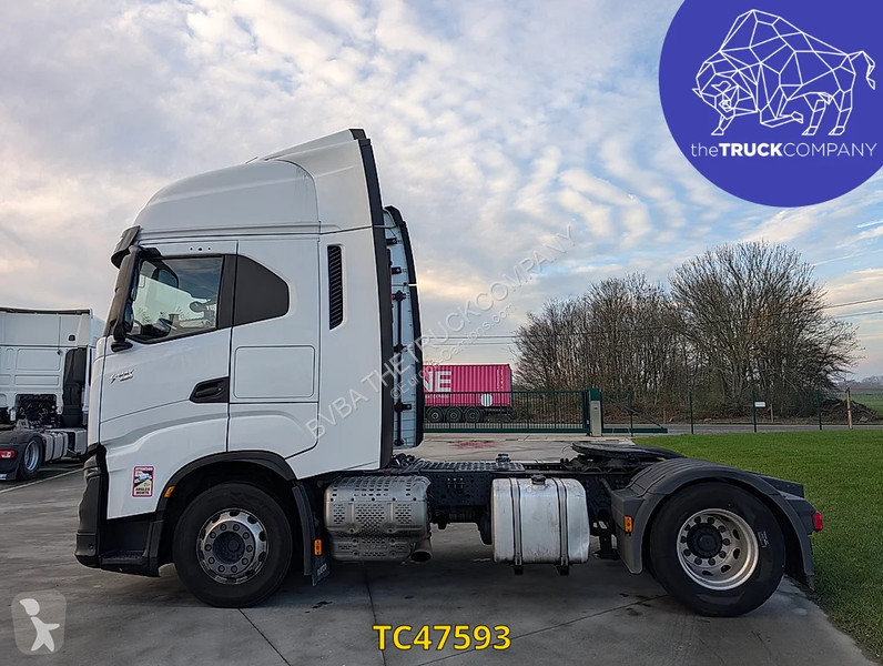 جرار Iveco S-Way 480